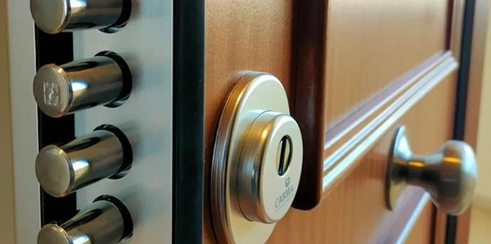 La Mecánica de la Inviolabilidad: El Valor Estratégico de la Cerradura Multipunto